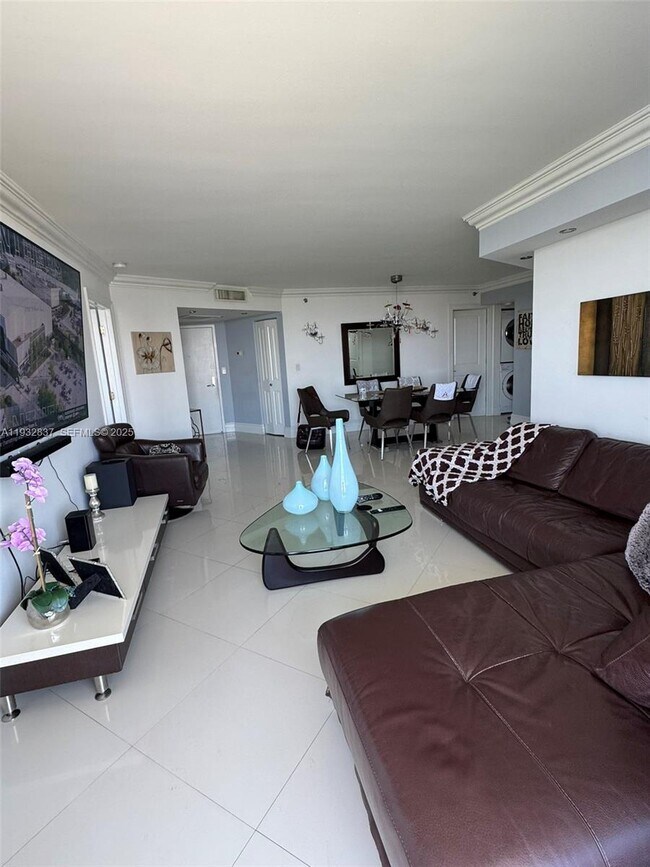 Building Photo - 3300 NE 192 St