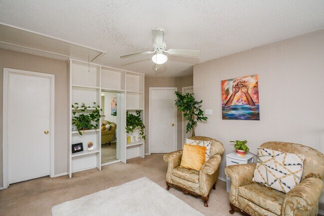 Building Photo - 5204 Breckenridge Dr