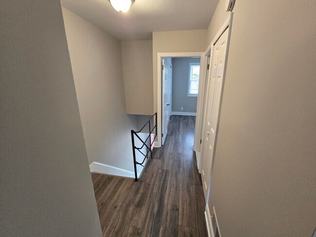 Building Photo - Newly Renovated 3 Bed 1 Bath Home In Balti...