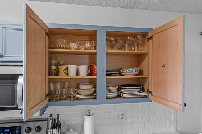 Building Photo - 1290 White Tree Ln