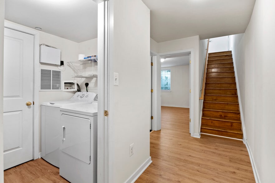 Building Photo - 1643 Fitzwater St