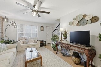 Building Photo - 1337 S 11th St