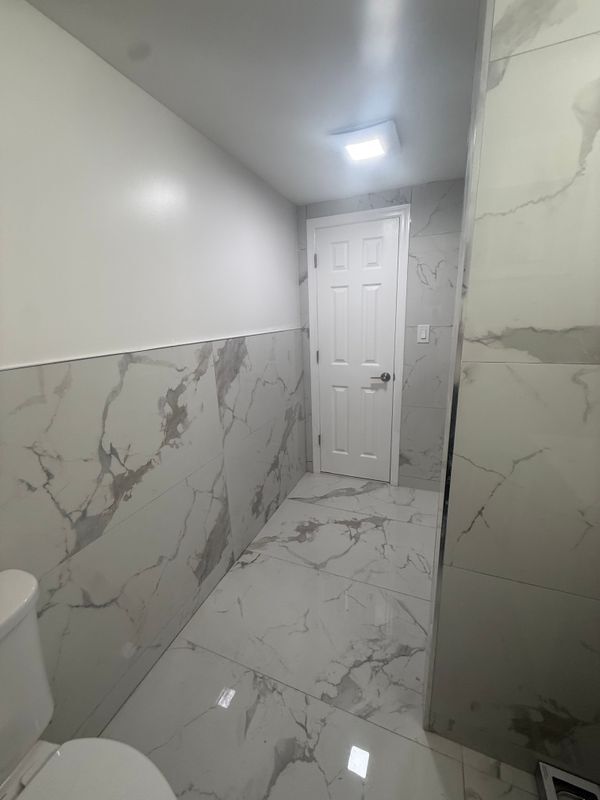 Building Photo - 61 Forest Rd