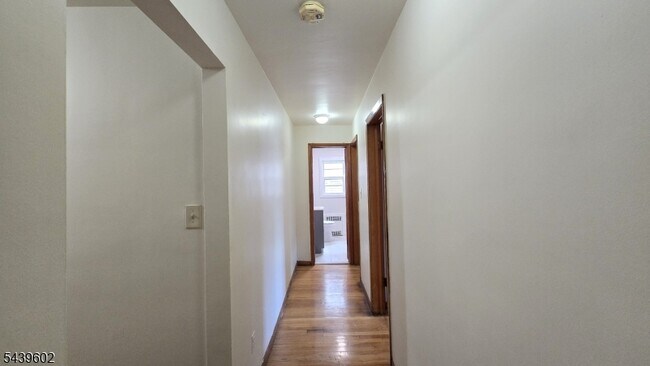 Building Photo - 222 Park Ave