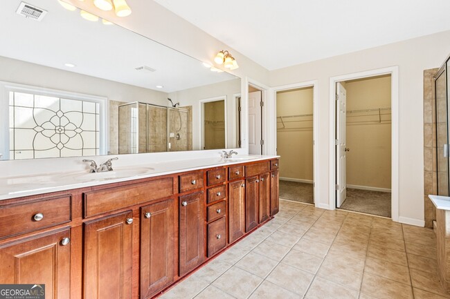 Building Photo - 3062 Eastbrook Terrace
