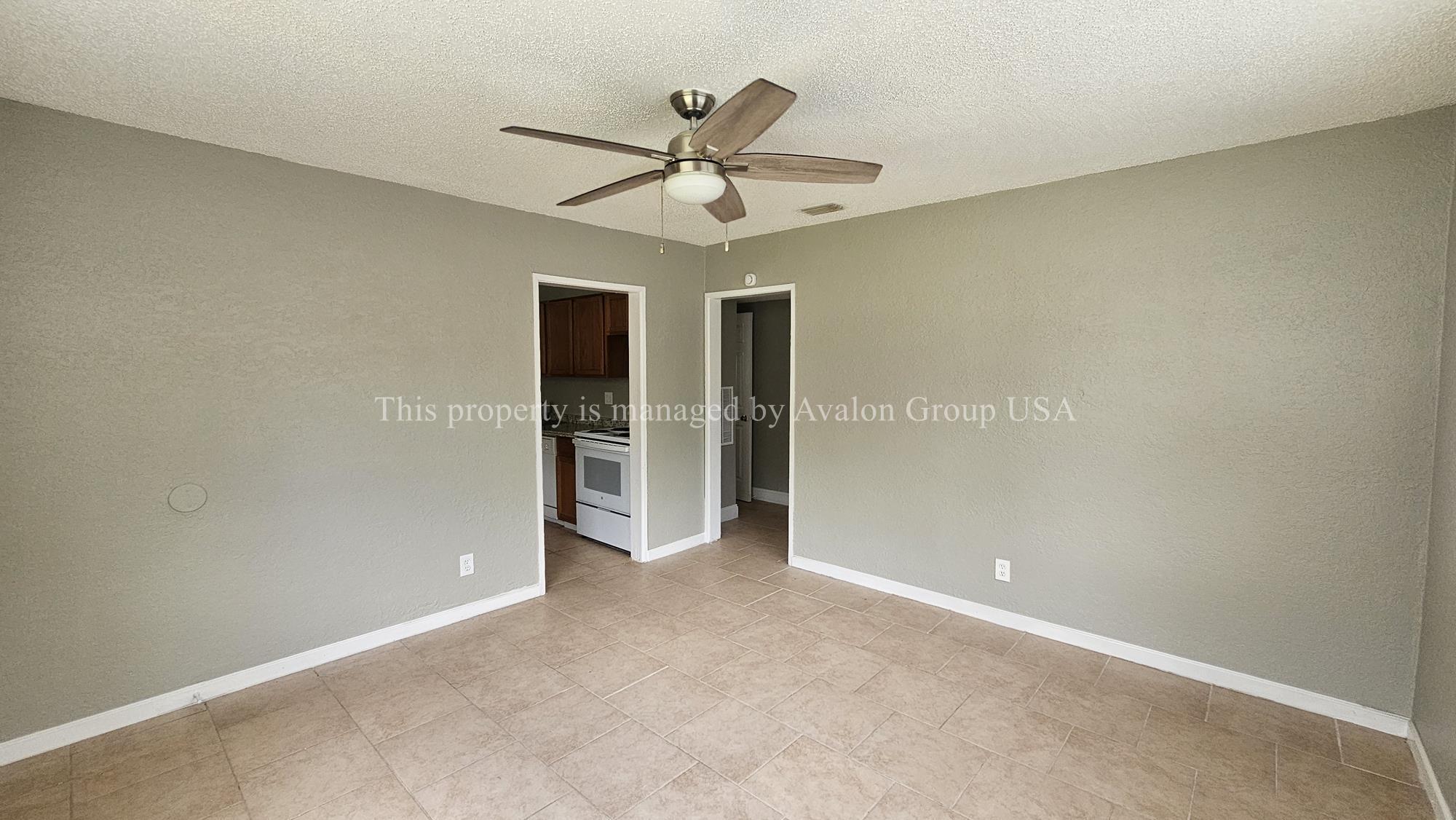 Building Photo - 7007 Oakwood Dr