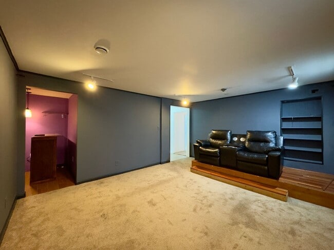 Building Photo - Charming 2 Bedroom/1.5 Bathroom Home in Randallstown, MD!