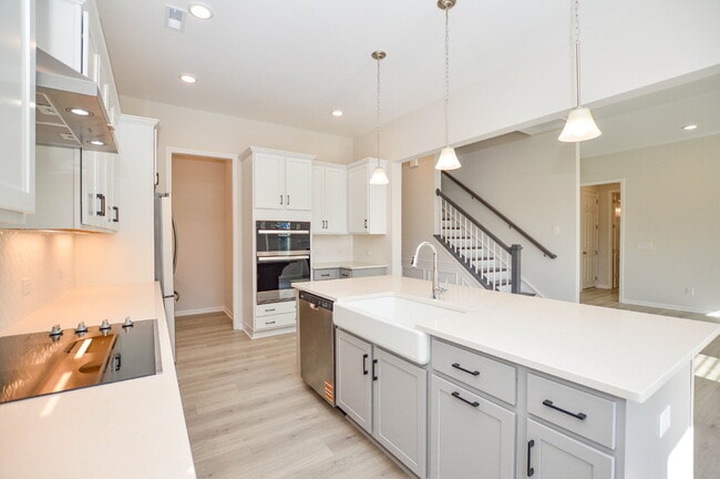 Building Photo - New Price | Brand-New 5 Bedroom Tega Cay Home with Flexible Lease Options