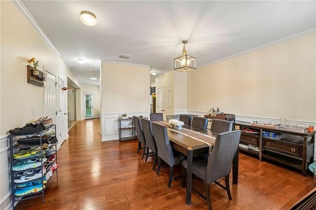 Building Photo - 6216 Oakdale Ridge Ct SE