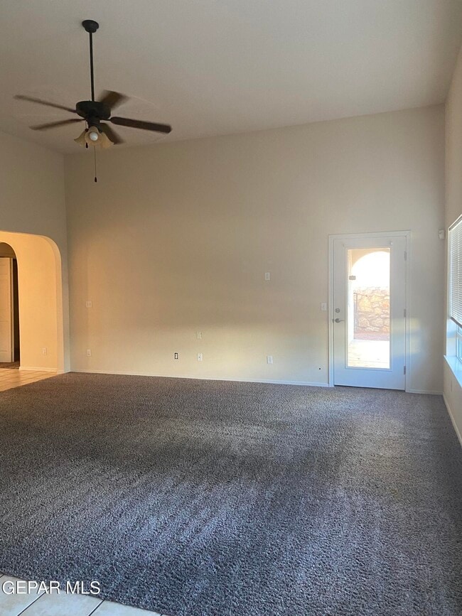 Building Photo - 806 Bonnie Ct