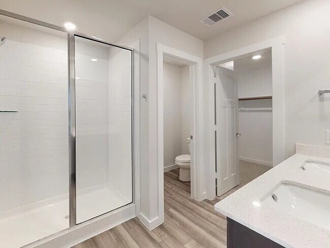 Building Photo - "Charming 3-Bedroom Retreat in College Station!"