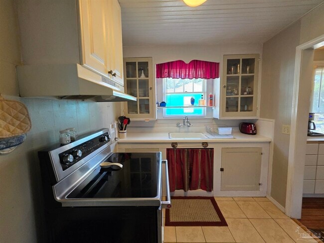 Building Photo - 430 S 1st St