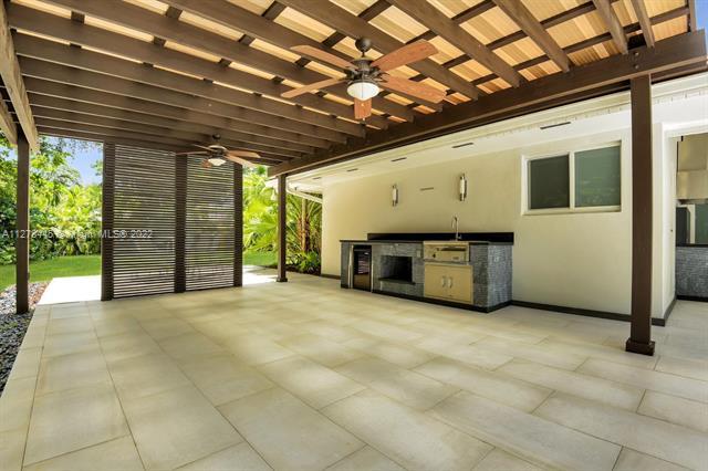 Building Photo - 11905 SW 67th Ave