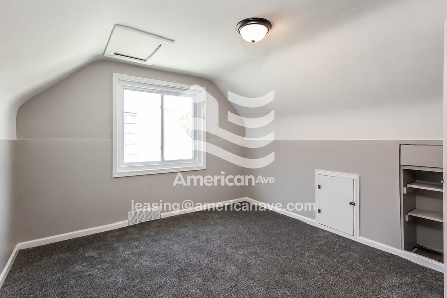 Building Photo - 2062 Champaign Rd