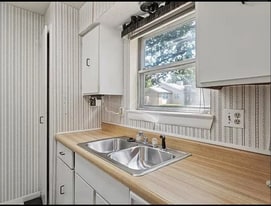 Building Photo - 6705 Majestic Oak Pl