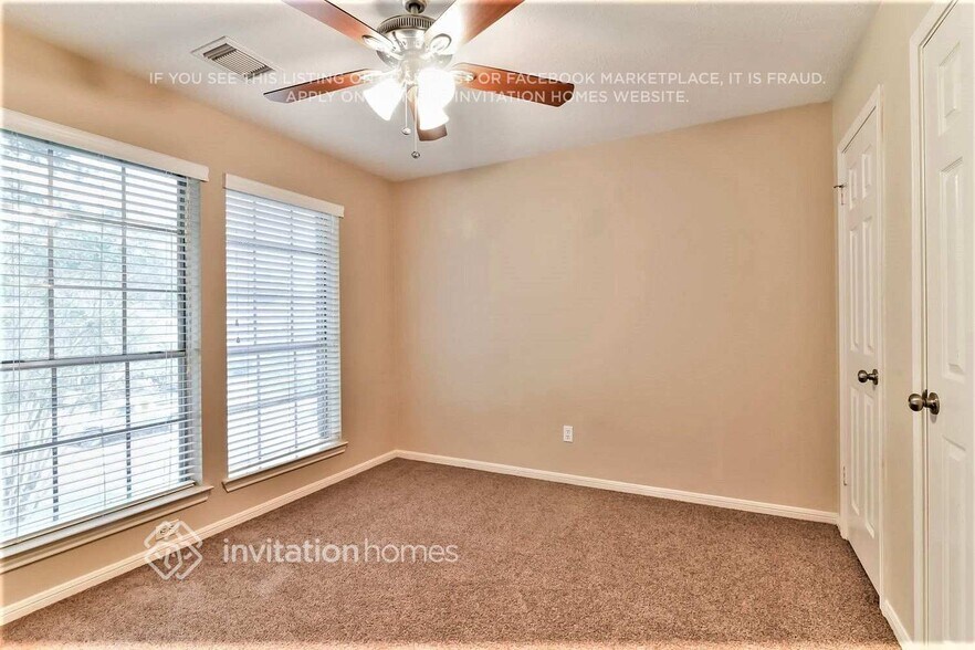 Building Photo - 1011 Wentworth Dr