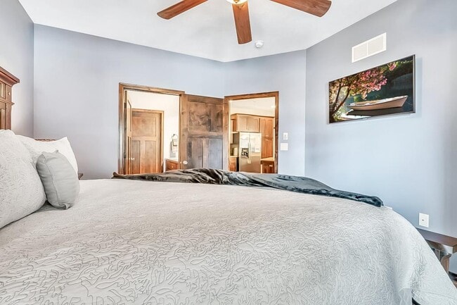 Building Photo - 445 240th Ave