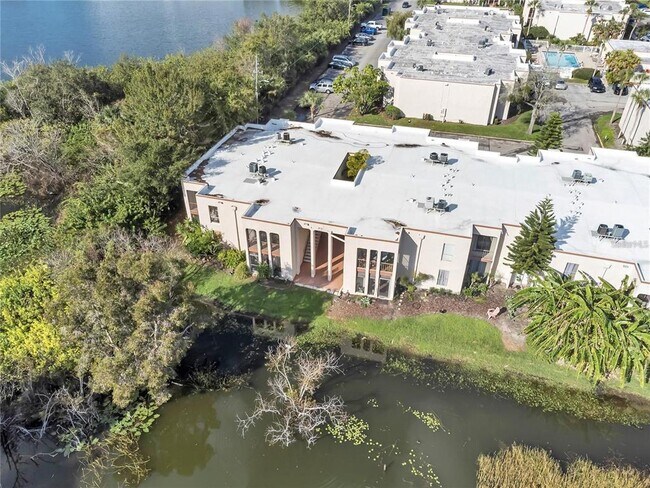 Building Photo - 542 Orange Dr