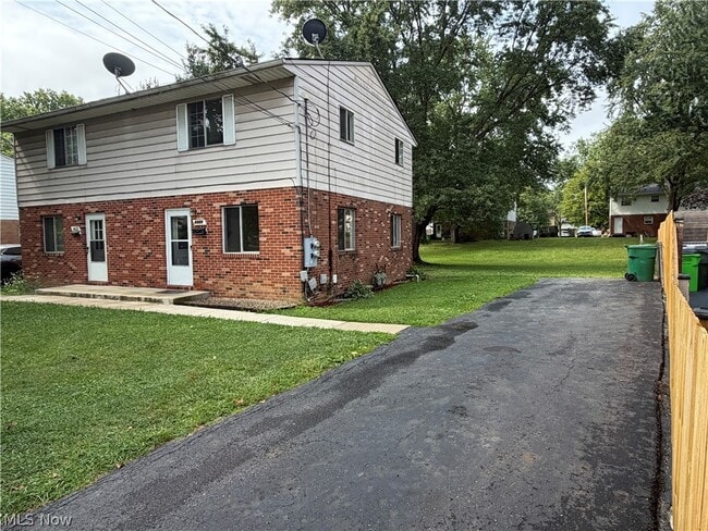 Building Photo - 4426 Cherryhurst Dr