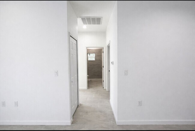 Building Photo - Brand-New Modern 2BR/2BA Home with Garage – Quiet West Lehigh Location