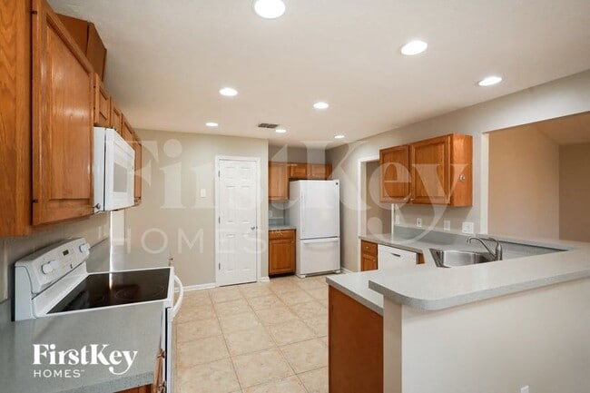 Building Photo - 1691 Ponce De Leon Ct