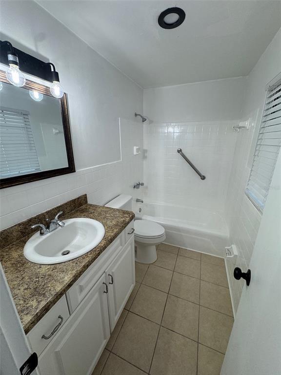 Building Photo - 1735 NE 2nd St