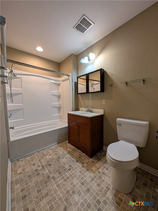 Building Photo - 1185 W Mill St