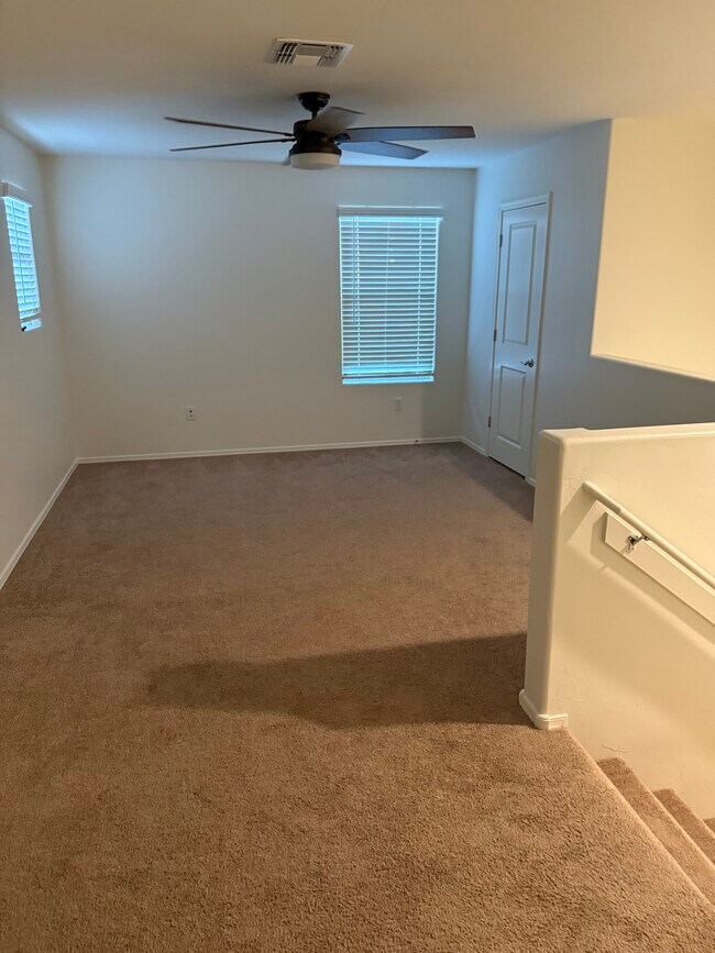 Building Photo - 794 E Catwalk Pl