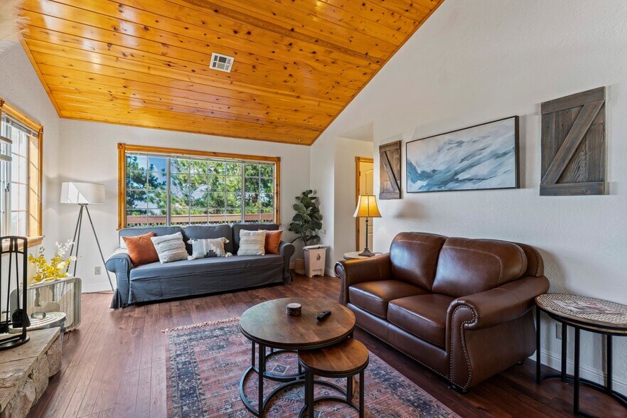 Building Photo - 31393 Lightfoot Way