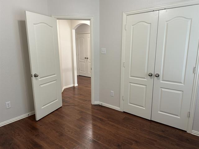 Building Photo - 2820 Cascade Cove Dr