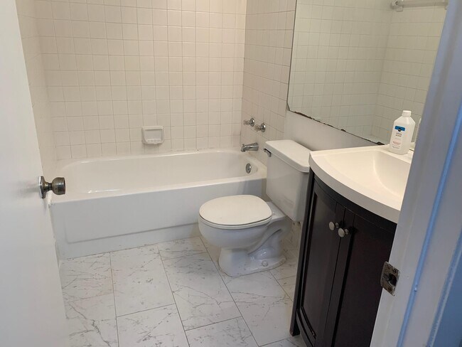 Building Photo - 5721 Riverside Dr