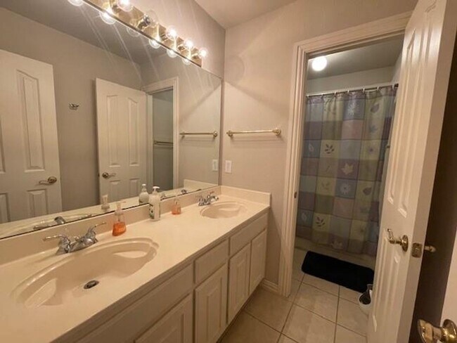 Building Photo - 3710 White River Dr