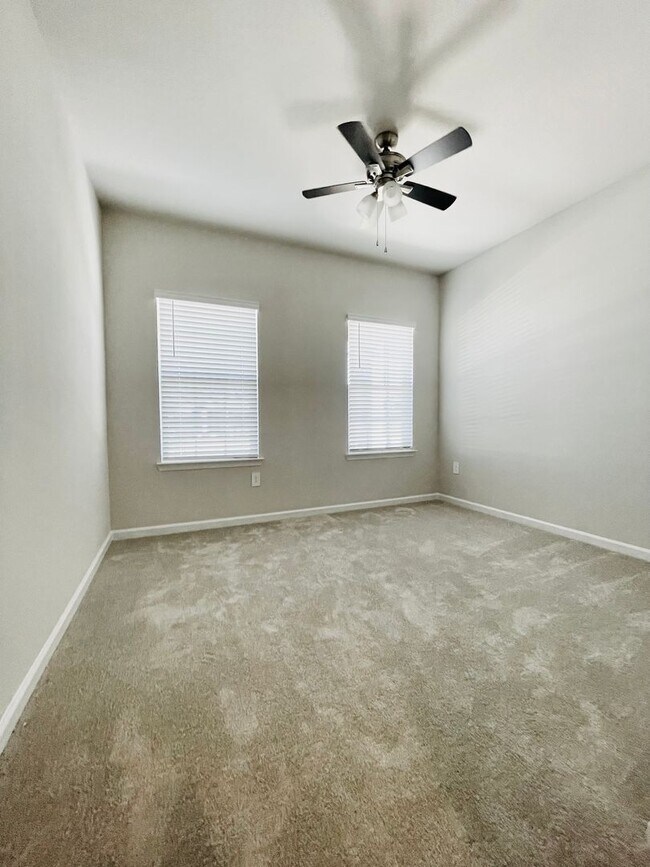 Building Photo - Move In June 16th! Brand New Construction ...
