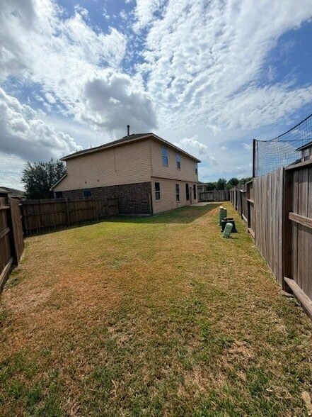 Building Photo - 9 Supiro Ct