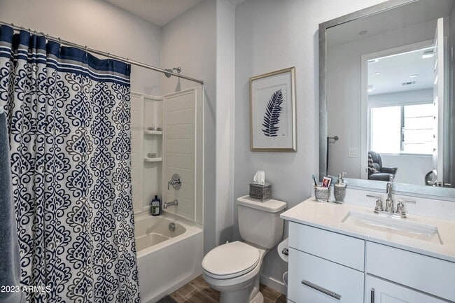 Building Photo - 4100 S Pinelake Way