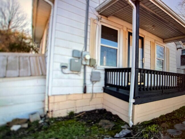 Building Photo - 229 Westin Dr