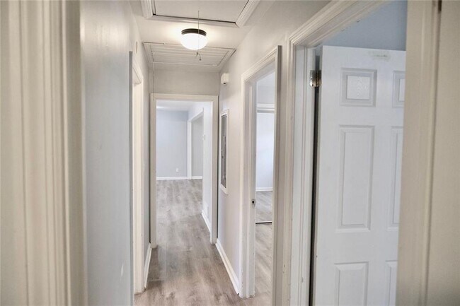 Building Photo - 4867 Flint Hill Rd SW