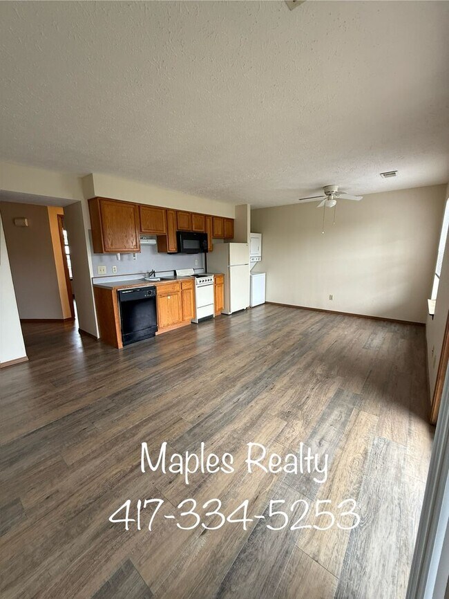 Building Photo - 1 bedroom, 1 bath WALK-IN condo at Fall Creek Resort
