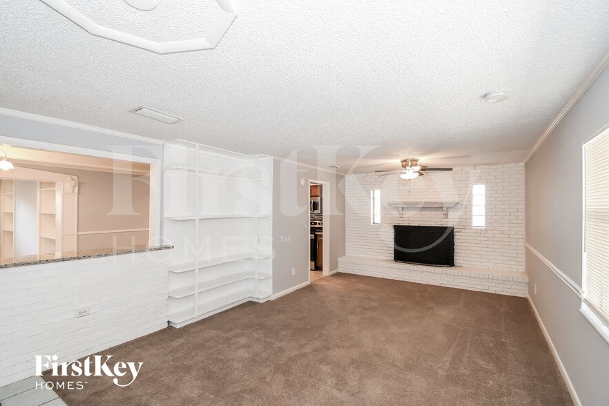 Building Photo - 451 Gano Ct