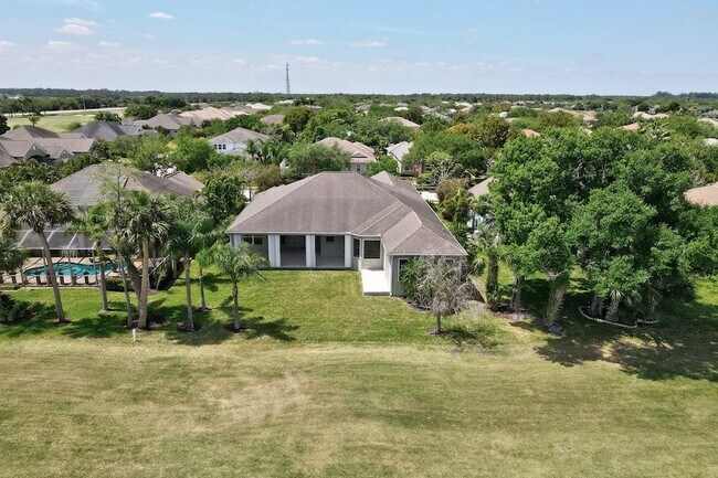 Building Photo - 1280 S Village Square