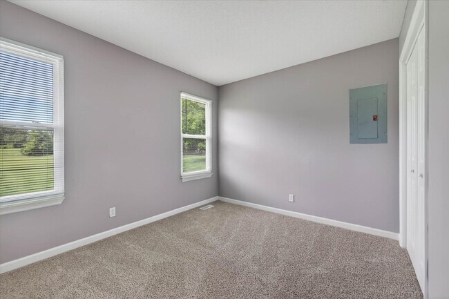 Building Photo - 91 Grassmire Dr