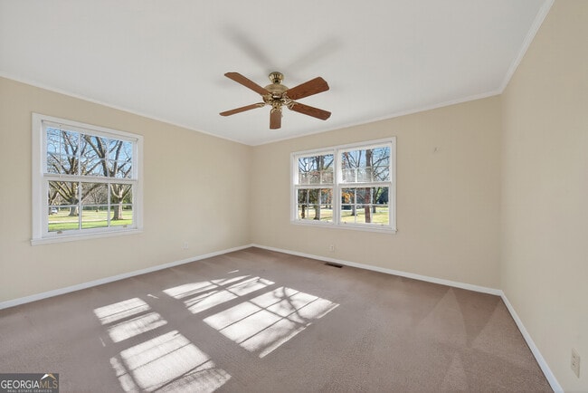 Building Photo - 741 East Ave