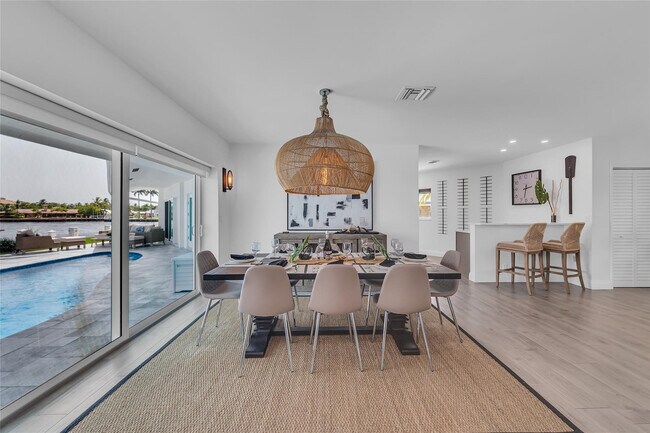 Building Photo - 3108 NE 42nd Ct