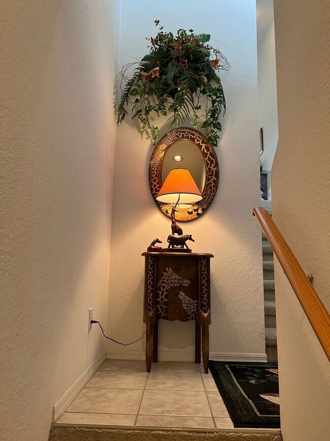 Building Photo - Beautifully Furnished condo located at Tara 2-Bedroom 2 bath Condo with Den & a 1 Car Garage