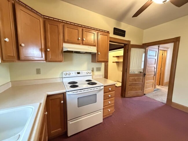 Building Photo - 201 S 1st St