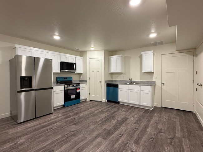 Building Photo - Modern Smart Townhomes Now Available at Ol...