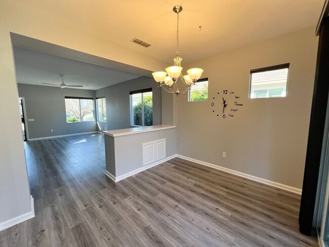 Building Photo - Gorgeous Sun City Lincoln Home