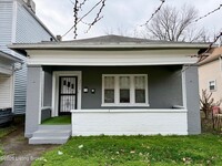 Building Photo - 2228 W Madison St