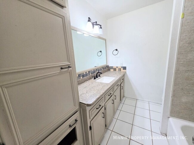 Building Photo - 1813 Mc Donald St