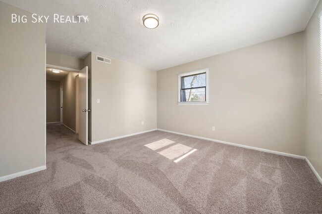 Building Photo - 110 North St